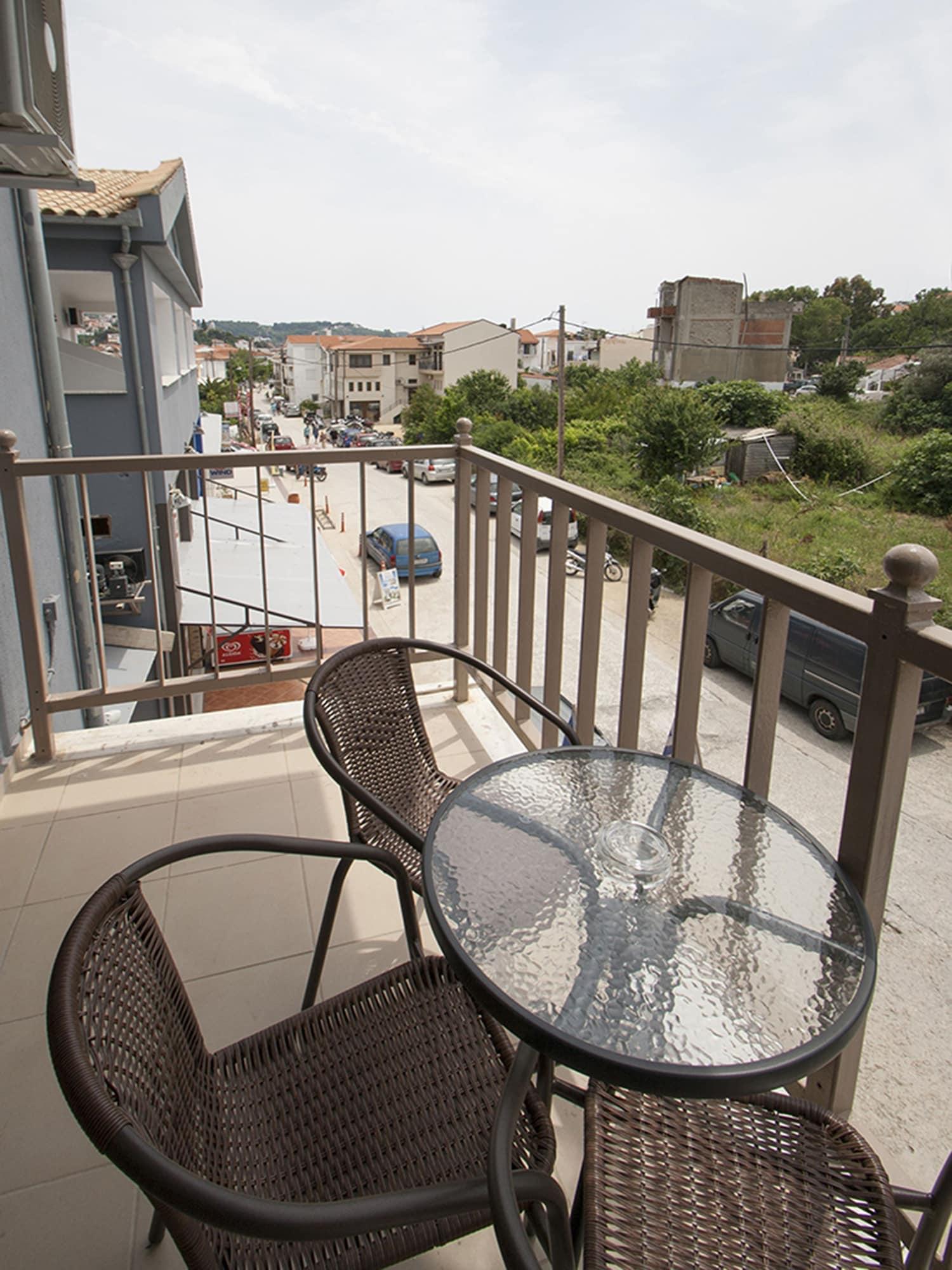 Pineapple Skiathos Exterior photo